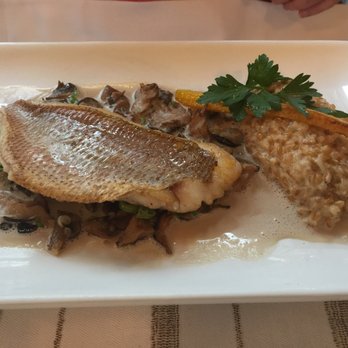 Bistrot du Maquis - Dorade aux sauce champignons - French Near Me - Paris, 75