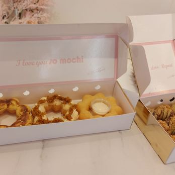 Marry Me Mochi - Donuts Near Me - Toronto, Ontario