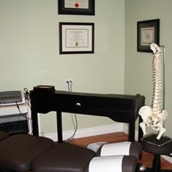 Fusion Chiropractic & Integrative Health - Chiropractic room