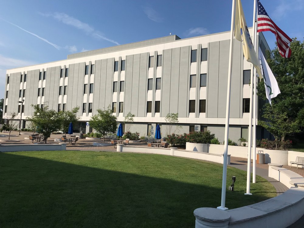 OMNI EYE SERVICES ISELIN 32 Reviews 485 Rte 1 S, Iselin, NJ Yelp