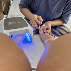 J T Nails & Spa