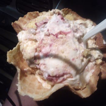 Cold Stone Creamery - Bad photo in the car. But cheesecake fantasy no blueberries extra graham crackers yellow cake and pecans - Ice Cream & Frozen Yogurt Near Me - Upland, California Cold Stone Creamery - Bad photo in the car. But cheesecake fantasy no blueberries extra graham crackers yellow cake and pecans - Ice Cream & Frozen Yogurt Near Me - Upland, California