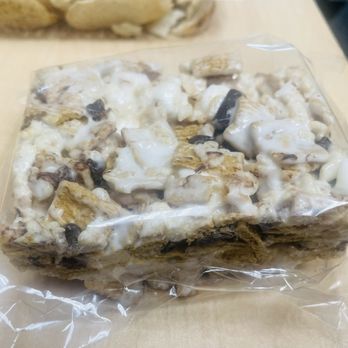 Eastside Bagel - S'mores Dessert - Delis Near Me - Saint Clair Shores, Michigan
