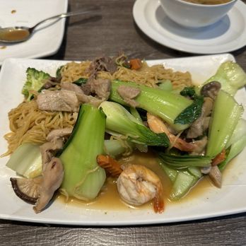 Pho House & Grill - Mx01. House Special Combo with Stir Fried Noodle - Vietnamese Near Me - Carlsbad, California Pho House & Grill - Mx01. House Special Combo with Stir Fried Noodle - Vietnamese Near Me - Carlsbad, California