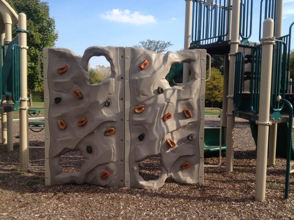 Peach Creek Park Logo