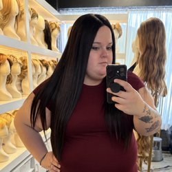 Rebecca's Wigs - Beautiful wigs available