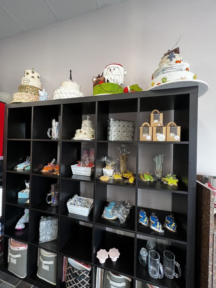 CAKE ARTIST CAFE Updated September 2024 115 Photos & 69 Reviews 8