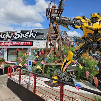 Machi Sushi - Bumblebee outside the restaurant - Sushi Bars Near Me - Austin, Texas