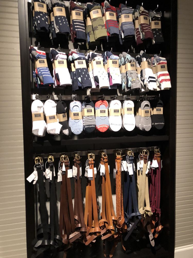 ABERCROMBIE & FITCH 14 Reviews 3111 W Chandler Blvd, Chandler