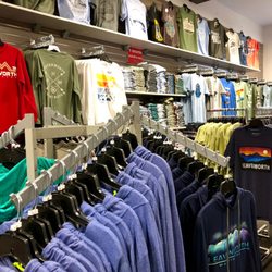 Leavenworth Shirt Company - Lots of shirts, jackets and hoodies