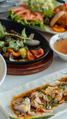Now Phở by null