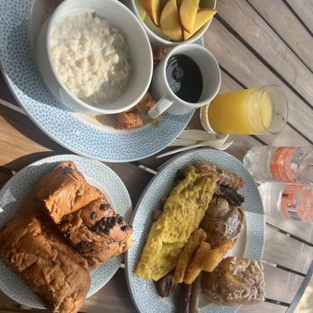 Live Aqua Resort - Siete breakfast buffet - Resorts Near Me - Cancún, ROO