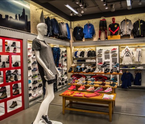 TOPS AND BOTTOMS - Updated January 2025 - 40 Photos - 3940 W Madison St ...