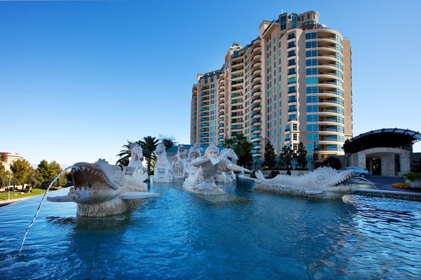 Las Vegas Sotheby's International Realty by null