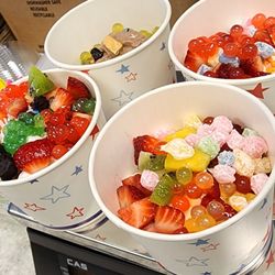 Toppings Frozen Yogurt and Smoothie Bar