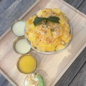 U :Dessert Story - Mango Sticky Rice Bingsoo - Desserts Near Me - Berkeley, California