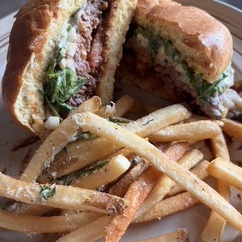 BEAUVINE BURGER CONCEPT - Updated November 2024 - 854 Photos & 680