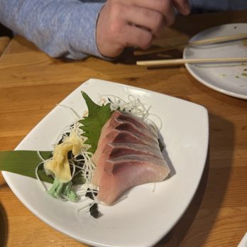 Umi Sake House - Yellowtail sashimi - Sushi Bars Near Me - Seattle, Washington Umi Sake House - Yellowtail sashimi - Sushi Bars Near Me - Seattle, Washington