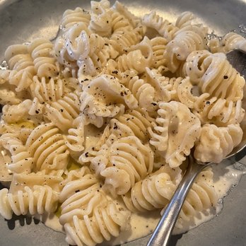 Rose Mary - Cacio e Pepe - Italian Near Me - Chicago, Illinois