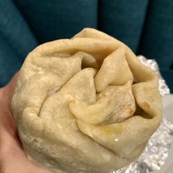 Belinda's Familia Restaurant - Chile verde burrito
