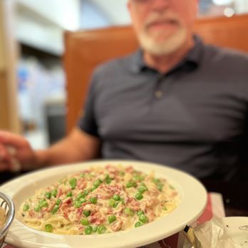 Phil's Pizza II - Pizza Near Me - Massapequa Park, New York