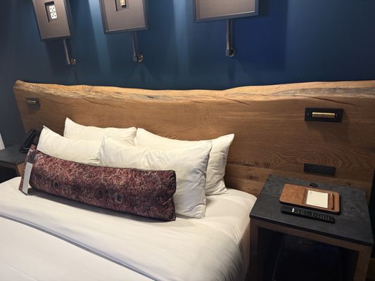 Hotel Renegade by null