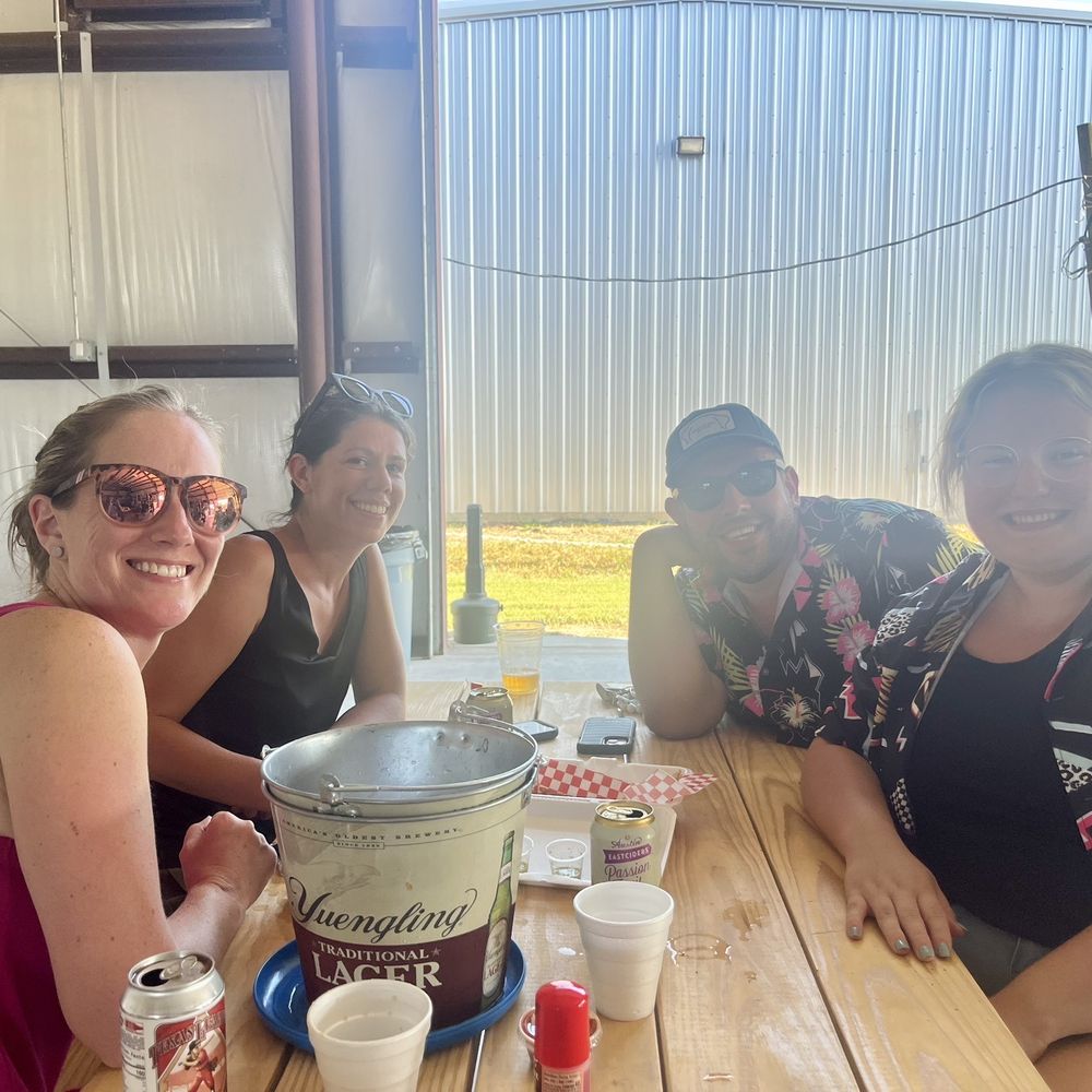 Rob Ray's Taproom - Cider buckets, draft beer, and craft root beer for non-drinkers and children! - Beer Gardens Near Me - Pearland, Texas Rob Ray's Taproom - Cider buckets, draft beer, and craft root beer for non-drinkers and children! - Beer Gardens Near Me - Pearland, Texas