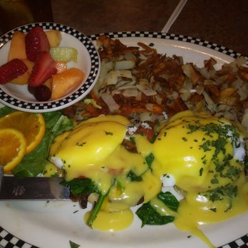 Black Bear Diner Laveen - California Bacon Benedict, very good choice... - Diners Near Me - Laveen Village, Arizona Black Bear Diner Laveen - California Bacon Benedict, very good choice... - Diners Near Me - Laveen Village, Arizona