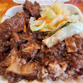 Flavas International Grill - Ox-tail, rice w/beans and cabbage. - Caribbean Near Me - Bronx, New York