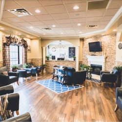 North Gwinnett Dental Care - Main waiting room