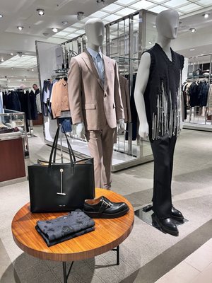 Neiman Marcus by null