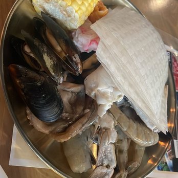 dPot Unlimited - Corn, Rice Paper, Mussels, Octopus, Headless Shrimp, Crab, Lobster Ball, Crab Ball - Hot Pot Near Me - Irvine, California