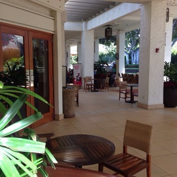Starbucks - Outdoor seating serenaded by tropical bird chorus in the background. - Coffee & Tea Near Me - Kihei, Hawaii