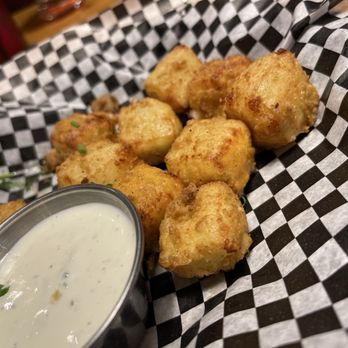 The Lone Girl - Sorta cheese curds... I think it's cubed Munster - but serviceable. - Venues & Event Spaces Near Me - Waunakee, Wisconsin The Lone Girl - Sorta cheese curds... I think it's cubed Munster - but serviceable. - Venues & Event Spaces Near Me - Waunakee, Wisconsin