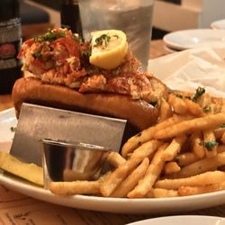 Owen's Fish Camp - Lobster roll