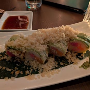 Toku Modern Asian - Palm beach roll - Asian Fusion Near Me - Aventura, Florida Toku Modern Asian - Palm beach roll - Asian Fusion Near Me - Aventura, Florida