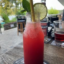 Seehaus - Himbeer-Limetten-Limo