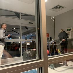 Avid Hotel Roseville - Minneapolis North - they lock the doors at 11pm good luck checking in