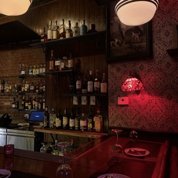 Magpie Magique - Excellent ambiance - Cocktail Bars Near Me - Montreal, Quebec Magpie Magique - Excellent ambiance - Cocktail Bars Near Me - Montreal, Quebec