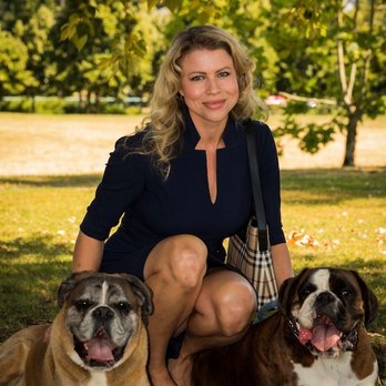Alaina Burnett - Oakwyn Realty - Alaina with her two Boxers, Oscar (de la Hoya) and Bruno (Mars). - Real Estate Agents Near Me - Vancouver, British Columbia Alaina Burnett - Oakwyn Realty - Alaina with her two Boxers, Oscar (de la Hoya) and Bruno (Mars). - Real Estate Agents Near Me - Vancouver, British Columbia