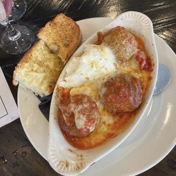 Del Vino Vineyards - Meatball platter - Wine Tasting Room Near Me - Northport, New York Del Vino Vineyards - Meatball platter - Wine Tasting Room Near Me - Northport, New York