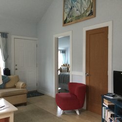 Saltair Cottage - Living room