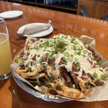 Everybody's Brewing - Pulled pork Nachos - Brewpubs Near Me - White Salmon, Washington Everybody's Brewing - Pulled pork Nachos - Brewpubs Near Me - White Salmon, Washington