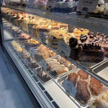 Freed's Dessert Shop - And took home a few cake slices - Desserts Near Me - Las Vegas, Nevada Freed's Dessert Shop - And took home a few cake slices - Desserts Near Me - Las Vegas, Nevada