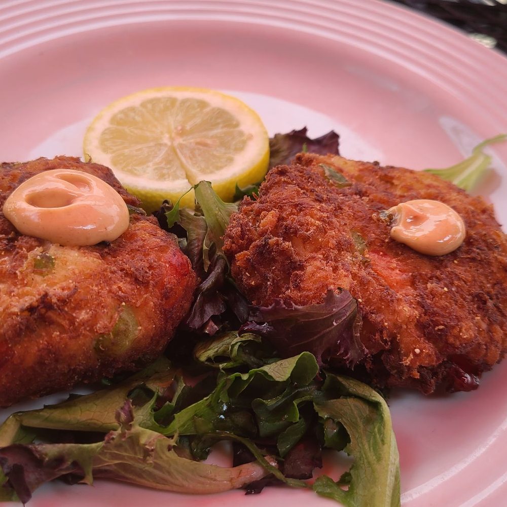 Dawsons On Main - Crab Cakes are good. - American Near Me - Indianapolis, Indiana