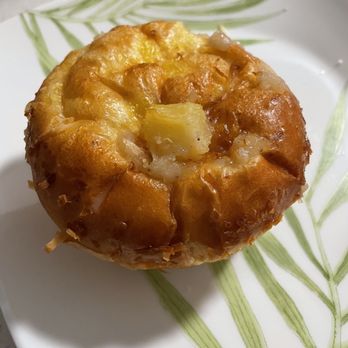 Maui Bread - Pina colada bun-ok but not stand out - Bakeries Near Me - Kihei, Hawaii Maui Bread - Pina colada bun-ok but not stand out - Bakeries Near Me - Kihei, Hawaii