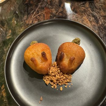 XO Restaurant - Brown Butter-Bunny-Butter Mochi - Asian Fusion Near Me - Honolulu, Hawaii XO Restaurant - Brown Butter-Bunny-Butter Mochi - Asian Fusion Near Me - Honolulu, Hawaii