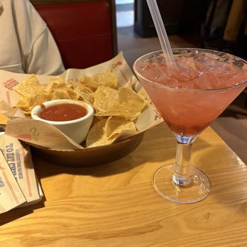Chili's - Popping Boba Lemonade - American Near Me - Wallingford, Connecticut