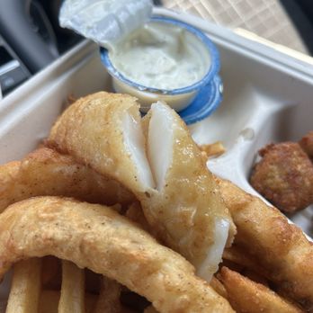 On The Hook - It was crispy and tender, but they sure are proud of it ($$$) - Food Trucks Near Me On The Hook - It was crispy and tender, but they sure are proud of it ($$$) - Food Trucks Near Me