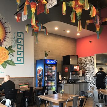 Jefa Tacos - Main room - Mexican Near Me - Aurora, Illinois
